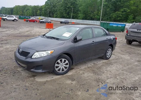 2010 Toyota Corolla Le z USA, uszkodzony, nr VIN JTDBU4EE5AJ069965